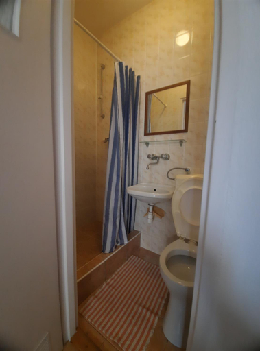 Bathroom 3, Domowa Przystan, Puck