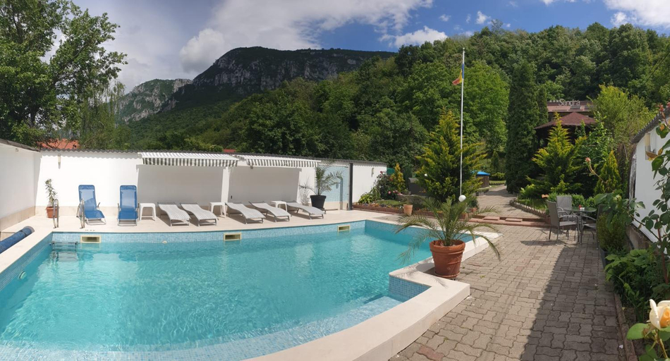 Sport & Beauty 4, Cazare Casa Sandra, Baile Herculane