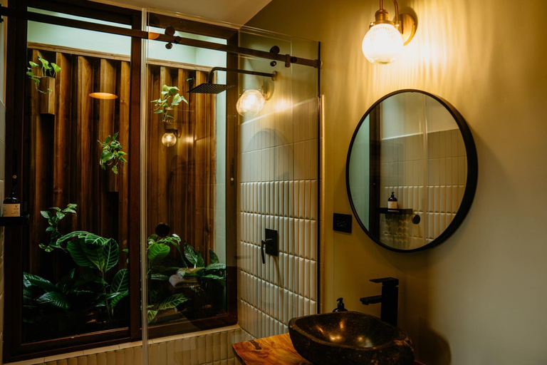 Bathroom 3, Bambuda Castle, Boquete