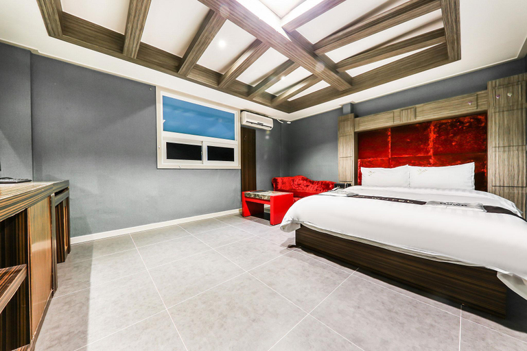 Bedroom 2, Cheongju Wa, Cheongju