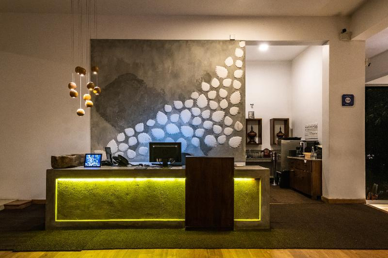 Public Area, Palmstone Retreat, Wattala
