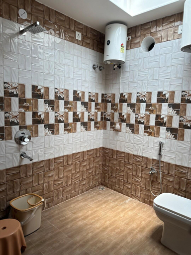 Bathroom 4, Hotel Ratan, Palamu