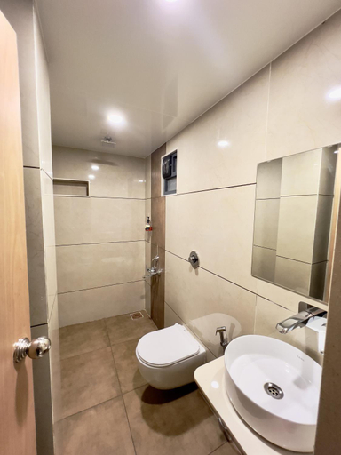 Bathroom 4, Hotel Comfort, Surat