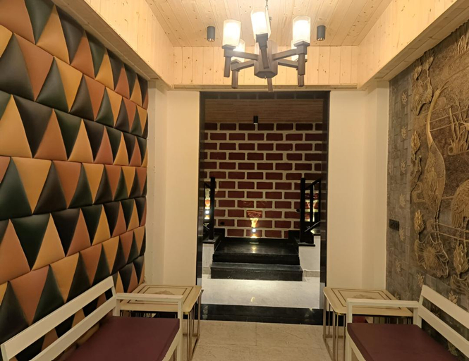 Others 4, Paradise Inn, Dehradun