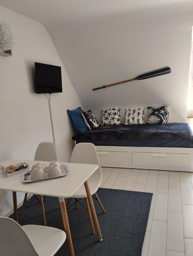 Others 4, Le Manoir de la Pichardiere, Ille-et-Vilaine