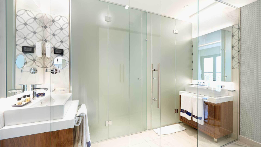 Bathroom 5, HUMA Kotor Bay