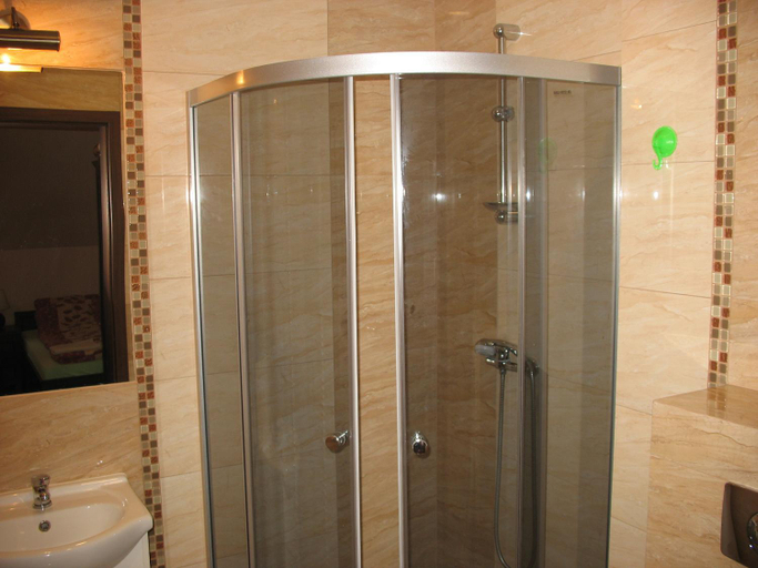 Bathroom 3, Willa Viola, Busko