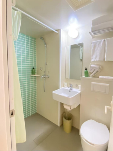 Bathroom 3, 海友北京东四协和医院酒店, Beijing