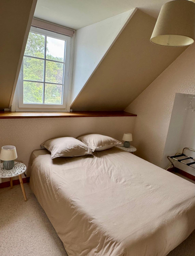 Bedroom 2, Chambre de Jeanne - Le Refuge des Parachutistes - en bordure du marais, Manche