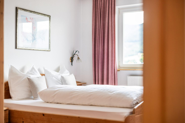 Bedroom 3, EGGER Apartments & Suites, Bolzano