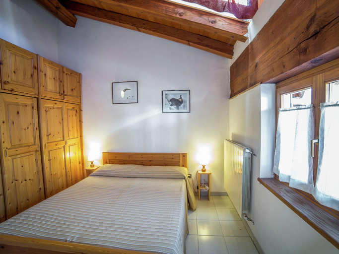 Bedroom 2, Apartment in Antey-Saint-Andre near Ski Lift, Aosta