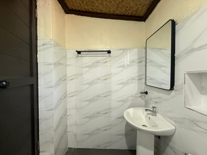 Bathroom 5, Victordelia Hilltop Hostel, San Vicente