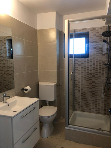 Bathroom, Pensiunea Platinum, Baile Herculane