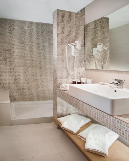 Bathroom 5, Kythea Resort, Attica