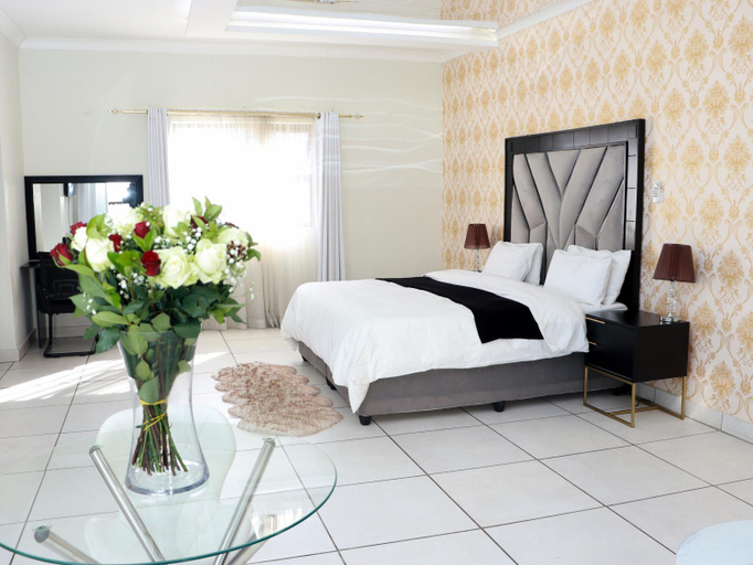 Others 4, AZALEA LODGE, City of Johannesburg