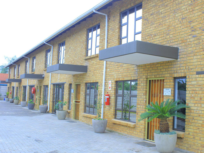 Others 3, The Grand Comfort, Bojanala