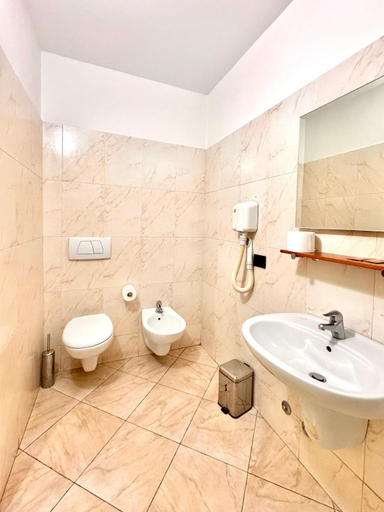Bathroom 3, Hotel Fattori, Bologna