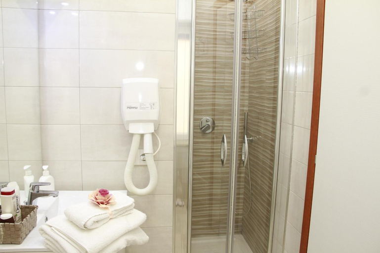 Bathroom 3, B&B Maestra Giovanna, Napoli