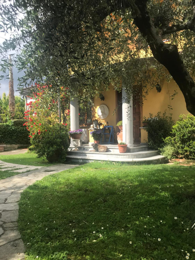 Others 1, CaBaciocco, Massa Carrara