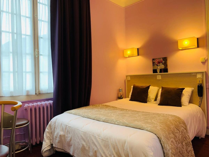 Bedroom 3, AU PETIT VIVOIN HOTEL BIEN ETRE CHAMBRE 4, Sarthe