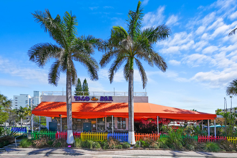 Others 5, Hollywood Beach Suites and Hotel, Broward