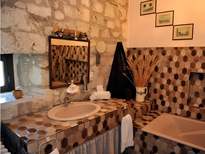 Bathroom 4, Chateau de Scandaillac, Lot-et-Garonne