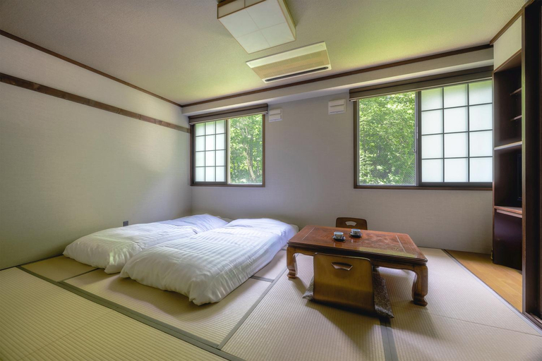 Bedroom 3, Oyado Shikishimasou, Biei