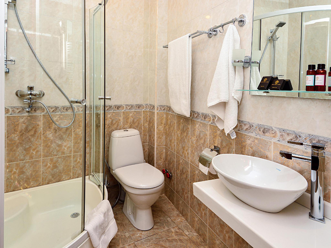 Bathroom 3, River Side Hotel Tbilisi, Tbilisi