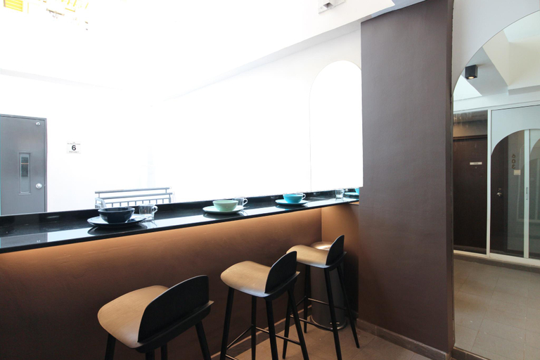 Food & Drinks 4, ST Signature Bugis Beach, DAYUSE, 5 hours: 4PM-9PM, Singapura