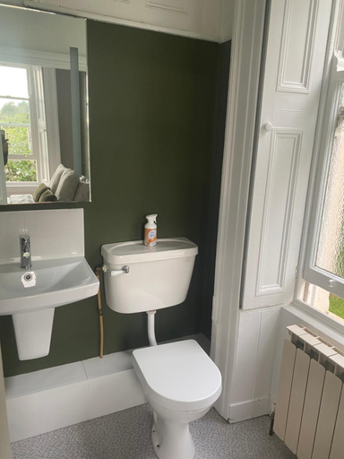 Bathroom 5, Oakhurst Guesthouse