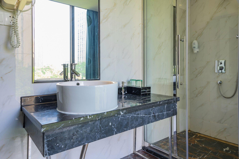 Bathroom 3, Sanyin Hotel, Shanghai