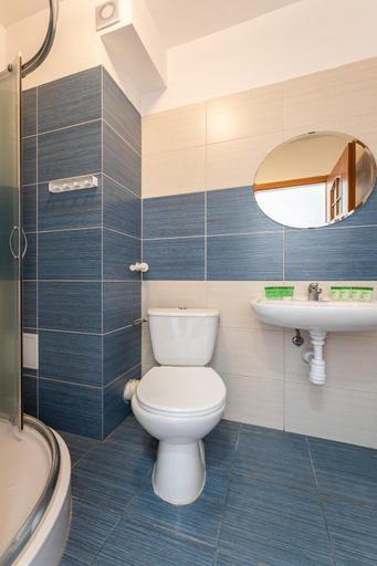 Bathroom 2, DIUNA Jastrzebia Gora, Puck
