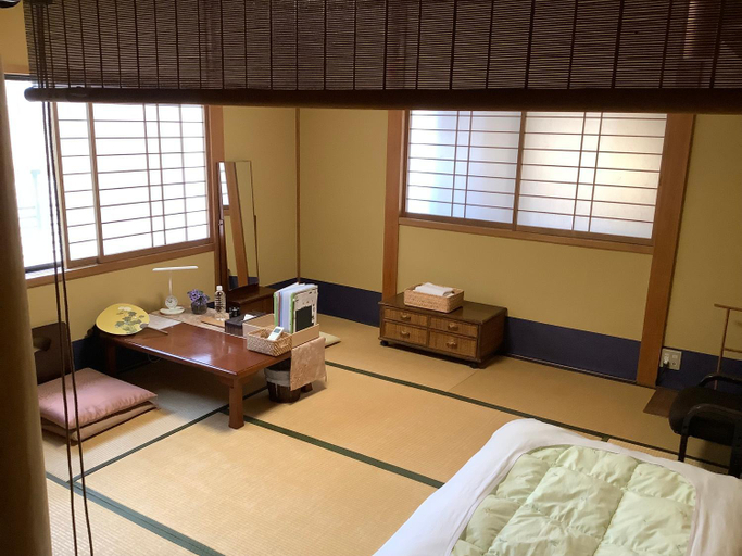 Bedroom 2, Kamuroan Ryokan (Minshuku), Kyoto