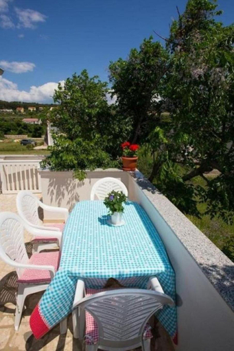 Sport & Beauty, Apartments Ana, Pag