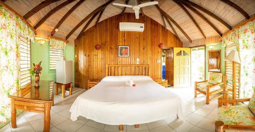 Bedroom 2, Xtabi Resort