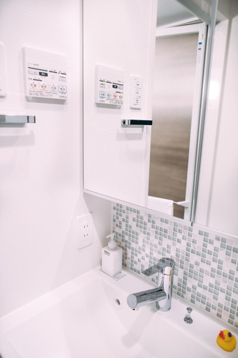 Bathroom 3, Dash Living Nihonbashi, Chūō