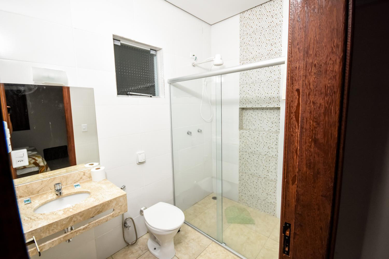 Bathroom 2, Hotel Fazenda Bavaria, Pouso Alto