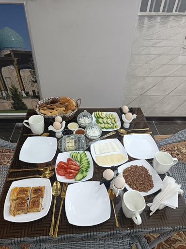 Food & Drinks