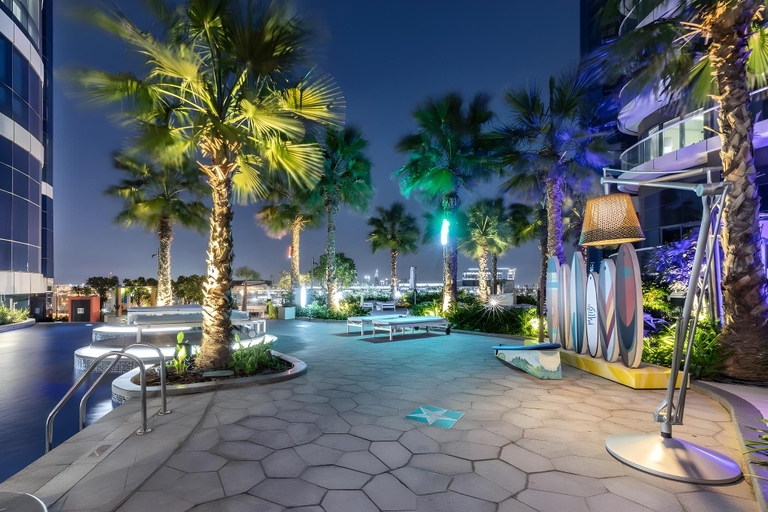 Sport & Beauty 2, Cosmos Living Paramount Towers Dubai, Dubai