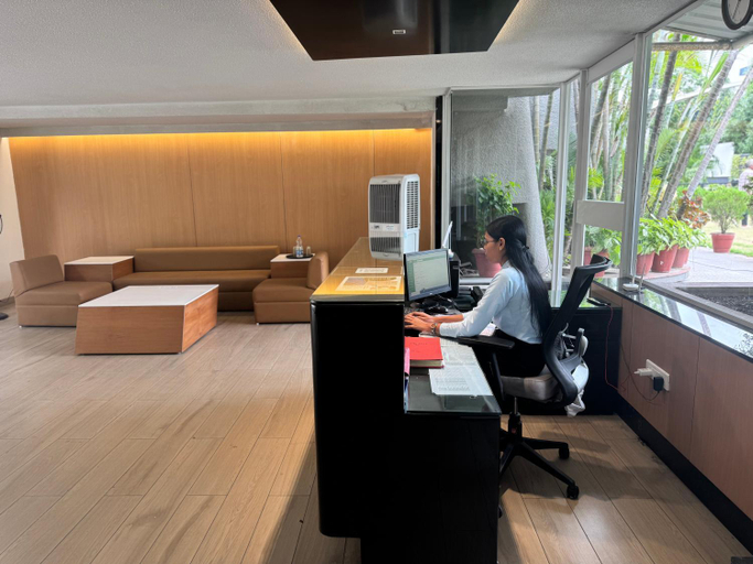 Public Area, LCH Fitness, Indore