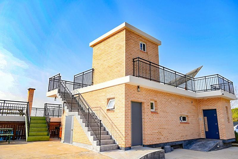 Exterior & Views 1, Namhae Yunseul House Pension, Namhae