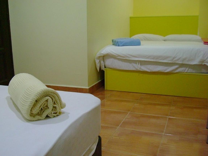 Bedroom 3, Rest & Go Hotel Shah Alam @ Uitm & Hospital Shah Alam, Shah Alam