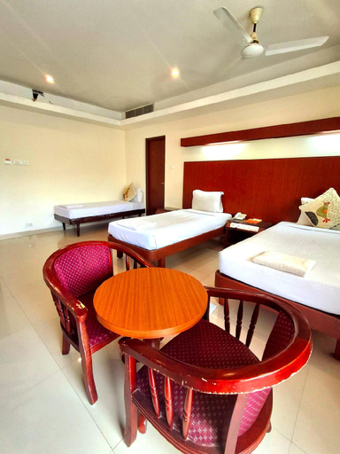 Bedroom 5, Dhanunjayas Luxury Hotel, Krishnagiri