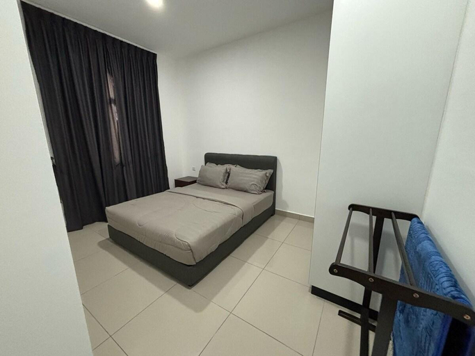 3, Qila Homestay@DESARU Utama, Kota Tinggi