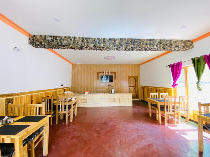 Food & Drinks, Zambala Residency hundar , Leh