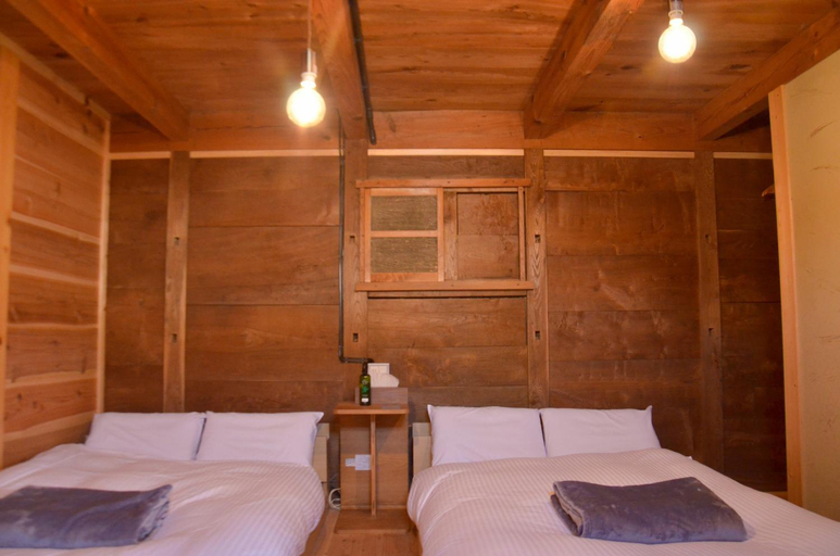 Bedroom 3, 篠山城下町ゲストハウス quolo, Sasayama