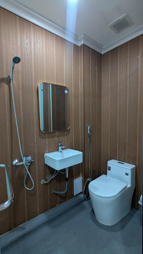 Bathroom 3, THU'S APARTMENT near Ben Thanh Market, Ho Chi Minh City