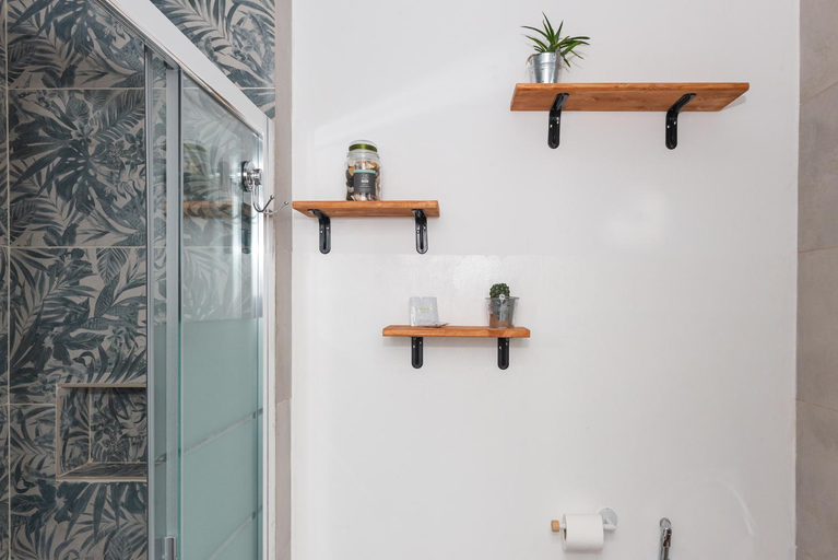 Bathroom 2, Guest House - Affittacamere Green Apartment - By Faendho, Sassari