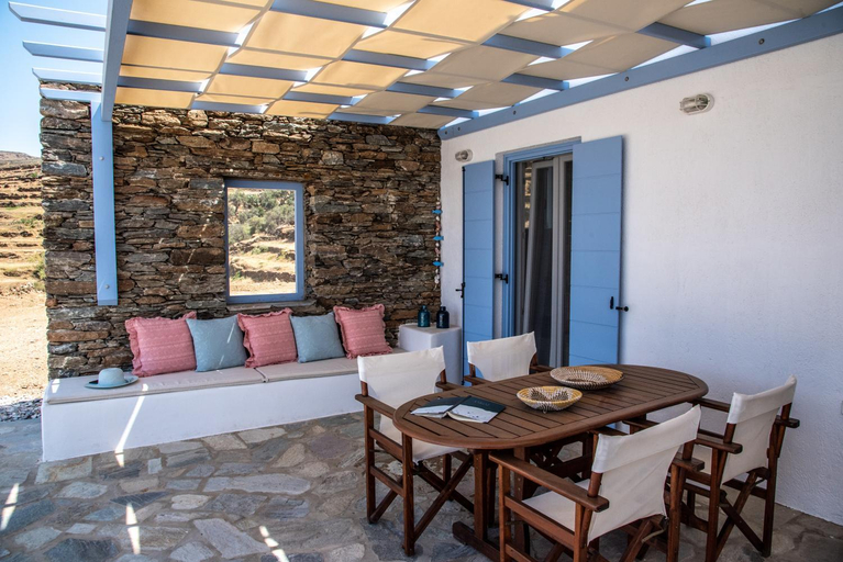 Others 3, Iliopetra Residence by TinosStay, South Aegean