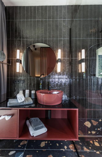 Bathroom 4, Lifesteil Aparthotel, Imst